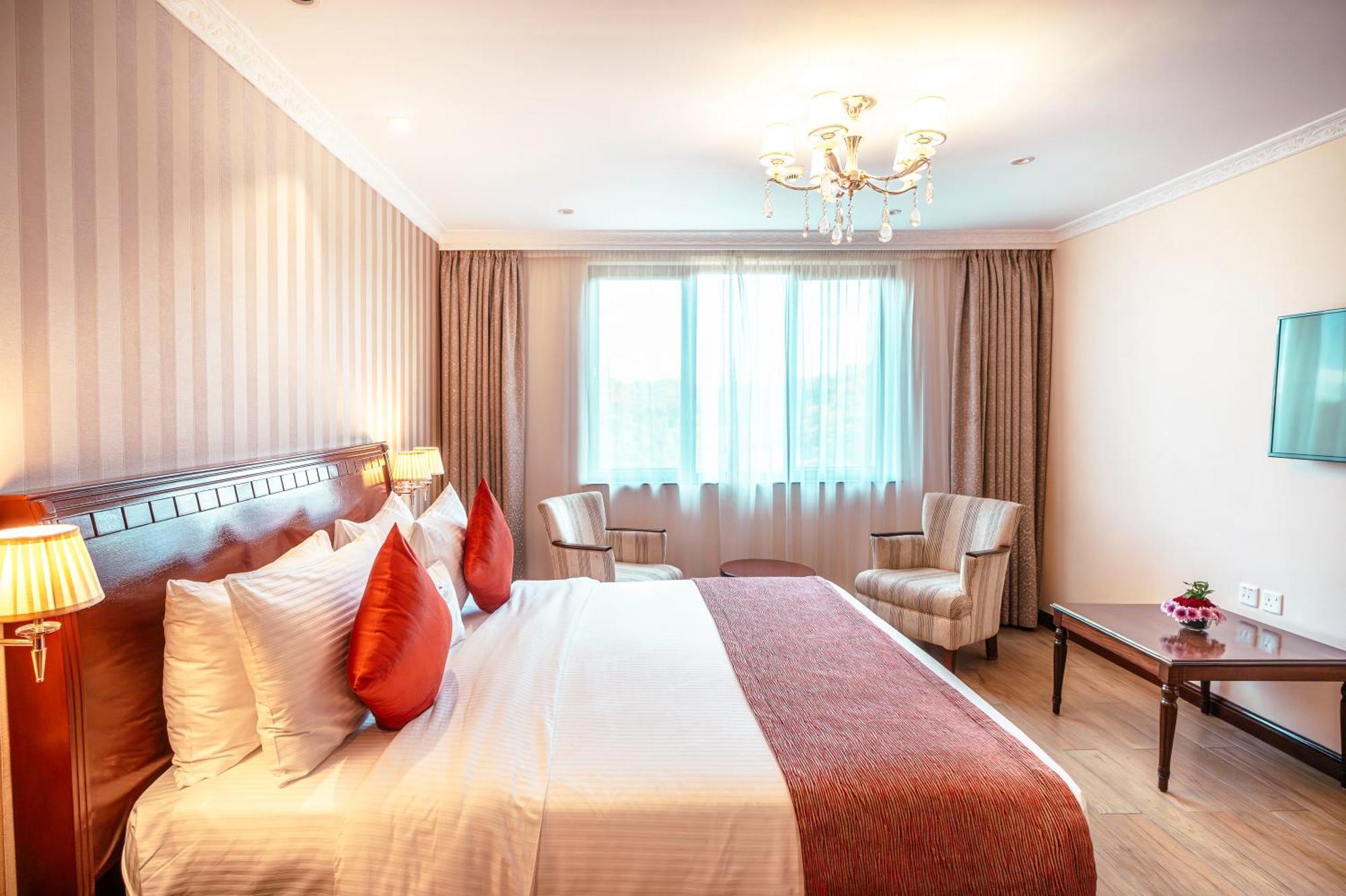 Sarova Woodlands Hotel And Spa Nakuru Exterior photo