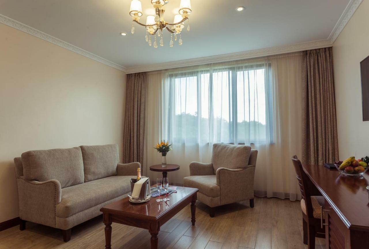 Sarova Woodlands Hotel And Spa Nakuru Exterior photo