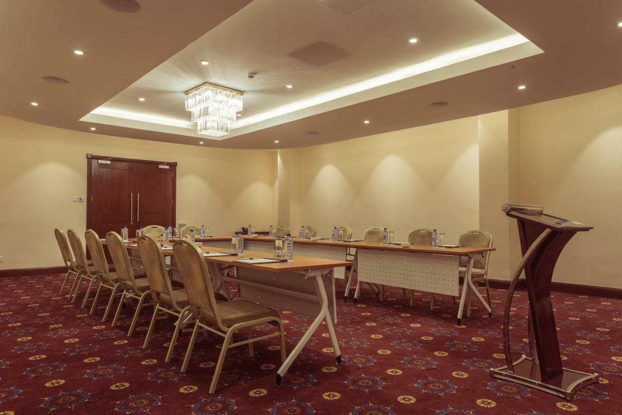 Sarova Woodlands Hotel And Spa Nakuru Exterior photo